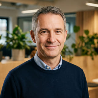 James Mitchell, directeur général chez Ample Quotélure, affiché dans une image de profil